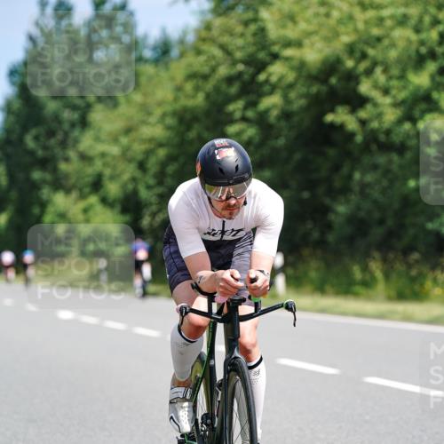 21.06.2026 - Viking Triathlon Michael Burmester http://msf.ph/oto/9865658 21.06.2026 11:59:43 Radfahren 173, 222, 268, 273, 313, 350, 357, 440, 576 meine-sportfotos.de