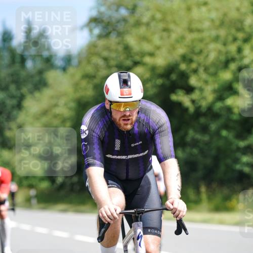 21.06.2026 - Viking Triathlon Michael Burmester http://msf.ph/oto/9865690 21.06.2026 12:00:34 Radfahren 42, 200, 285, 332, 404, 543, 554, 568, 604, 617, 623, 639, 639 meine-sportfotos.de