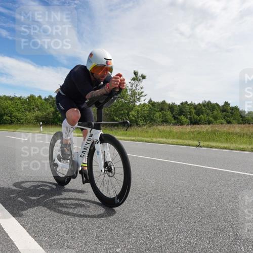 21.06.2026 - Viking Triathlon Michael Burmester http://msf.ph/oto/9865692 21.06.2026 11:18:52 Radfahren 1, 4, 47, 221, 242, 311, 372, 378, 440, 449, 483, 495, 524, 613, 613, 629, 629 meine-sportfotos.de