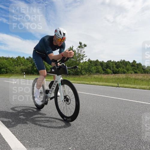 21.06.2026 - Viking Triathlon Michael Burmester http://msf.ph/oto/9865715 21.06.2026 11:19:04 Radfahren 1, 4, 13, 47, 221, 242, 295, 311, 372, 378, 449, 495, 536, 537, 541, 576, 613, 623, 629 meine-sportfotos.de
