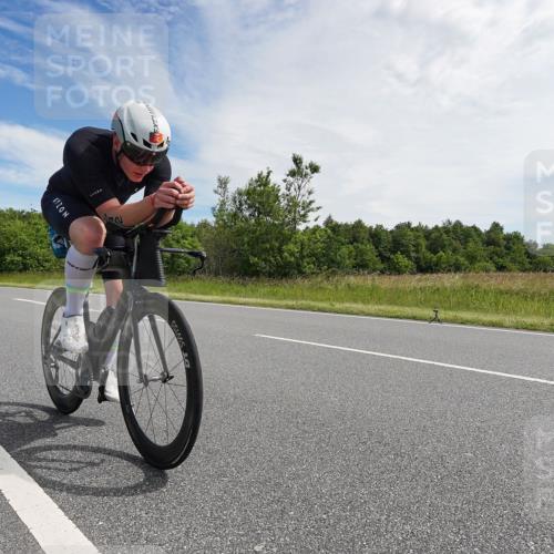 21.06.2026 - Viking Triathlon Michael Burmester http://msf.ph/oto/9865718 21.06.2026 11:19:06 Radfahren 1, 4, 13, 47, 221, 242, 295, 311, 372, 378, 449, 495, 536, 537, 541, 576, 613, 623, 629 meine-sportfotos.de