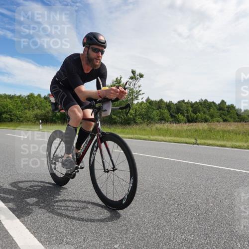 21.06.2026 - Viking Triathlon Michael Burmester http://msf.ph/oto/9865728 21.06.2026 11:19:08 Radfahren 1, 4, 13, 47, 221, 242, 295, 311, 372, 378, 449, 495, 536, 537, 541, 576, 623, 629 meine-sportfotos.de