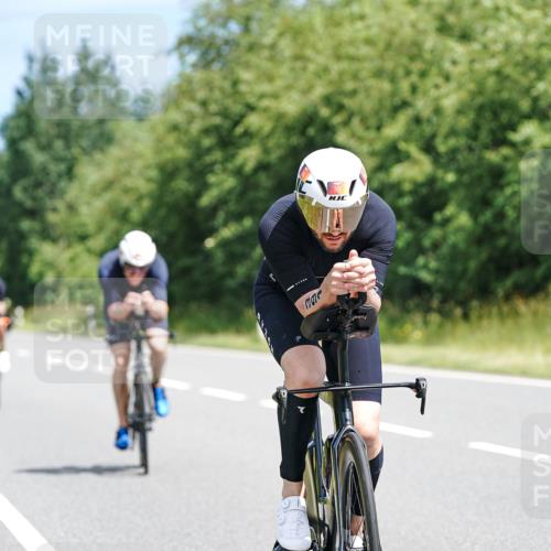 21.06.2026 - Viking Triathlon Michael Burmester http://msf.ph/oto/9865762 21.06.2026 12:01:06 Radfahren 30, 43, 82, 155, 170, 260, 260, 317, 323, 343, 366, 390, 391, 472, 548, 554, 555, 646 meine-sportfotos.de