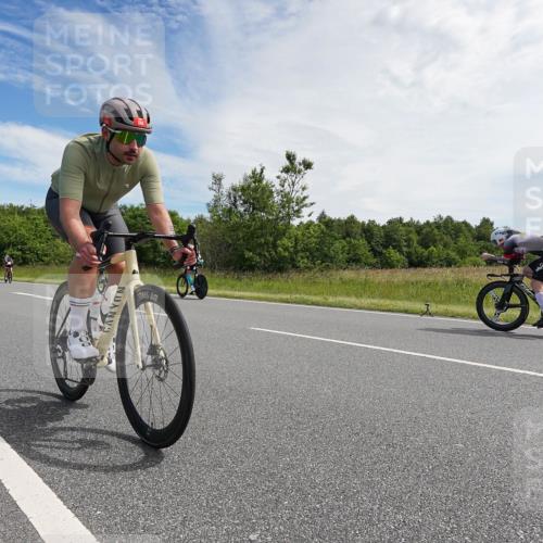 21.06.2026 - Viking Triathlon Michael Burmester http://msf.ph/oto/9865784 21.06.2026 11:19:35 Radfahren 17, 185, 198, 254, 297, 346, 416, 551, 604, 644 meine-sportfotos.de