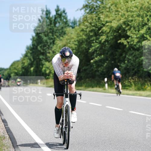 21.06.2026 - Viking Triathlon Michael Burmester http://msf.ph/oto/9865799 21.06.2026 12:01:11 Radfahren 30, 43, 82, 260, 323, 343, 390, 391, 472, 548, 555, 646 meine-sportfotos.de