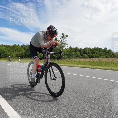 21.06.2026 - Viking Triathlon Michael Burmester http://msf.ph/oto/9865803 21.06.2026 11:19:48 Radfahren 30, 115, 250, 257, 291, 297, 297, 323, 332, 346, 551, 604 meine-sportfotos.de