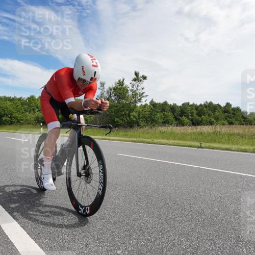 21.06.2026 - Viking Triathlon Michael Burmester http://msf.ph/oto/9865807 21.06.2026 11:19:54 Radfahren 30, 115, 115, 249, 250, 250, 257, 291, 297, 323, 332, 343, 346, 604 meine-sportfotos.de