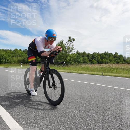 21.06.2026 - Viking Triathlon Michael Burmester http://msf.ph/oto/9865812 21.06.2026 11:19:56 Radfahren 30, 115, 115, 249, 250, 250, 257, 291, 297, 323, 332, 343, 346, 604 meine-sportfotos.de