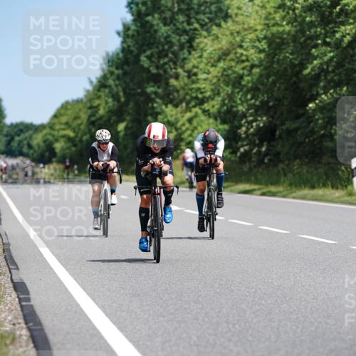 21.06.2026 - Viking Triathlon Michael Burmester http://msf.ph/oto/9865835 21.06.2026 12:01:39 Radfahren 13, 124, 171, 196, 206, 322, 540, 648 meine-sportfotos.de