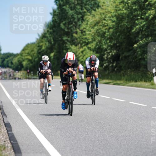 21.06.2026 - Viking Triathlon Michael Burmester http://msf.ph/oto/9865838 21.06.2026 12:01:39 Radfahren 13, 124, 171, 196, 206, 322, 540, 648 meine-sportfotos.de