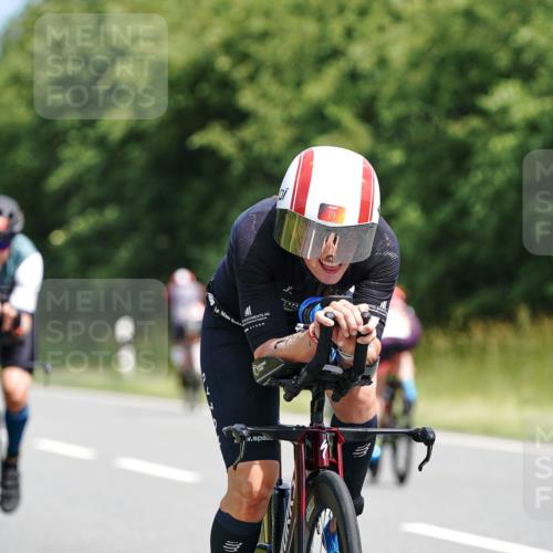 21.06.2026 - Viking Triathlon Michael Burmester http://msf.ph/oto/9865853 21.06.2026 12:01:41 Radfahren 13, 124, 171, 196, 206, 322, 540, 648 meine-sportfotos.de