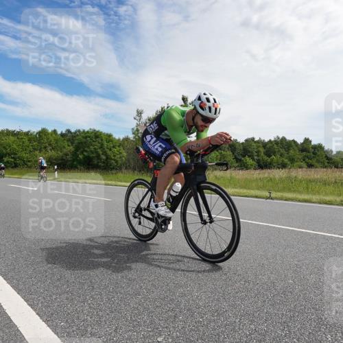 21.06.2026 - Viking Triathlon Michael Burmester http://msf.ph/oto/9865885 21.06.2026 11:20:34 Radfahren 2, 19, 21, 73, 100, 170, 200, 391, 404, 472, 509, 543, 561, 568 meine-sportfotos.de