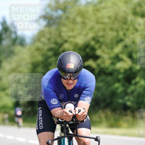21.06.2026 - Viking Triathlon Michael Burmester http://msf.ph/oto/9865901 21.06.2026 12:02:30 Radfahren 46, 51, 57, 100, 119, 144, 169, 374, 395, 425, 445, 509, 661 meine-sportfotos.de
