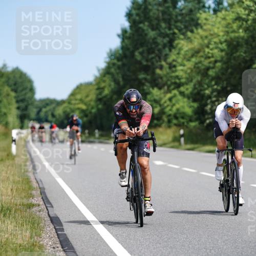 21.06.2026 - Viking Triathlon Michael Burmester http://msf.ph/oto/9865909 21.06.2026 12:02:40 Radfahren 17, 46, 57, 100, 119, 144, 169, 280, 395, 425, 445, 527, 561, 661 meine-sportfotos.de
