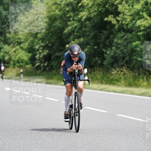 21.06.2026 - Viking Triathlon Michael Burmester http://msf.ph/oto/9865938 21.06.2026 12:02:45 Radfahren 17, 46, 57, 100, 119, 127, 144, 169, 280, 395, 425, 445, 527, 561, 644, 658, 661 meine-sportfotos.de