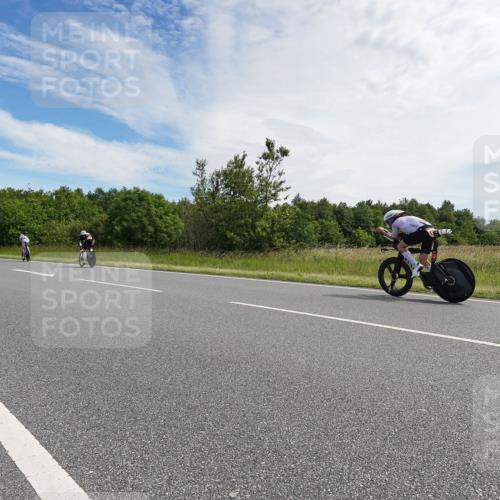 21.06.2026 - Viking Triathlon Michael Burmester http://msf.ph/oto/9865941 21.06.2026 11:21:03 Radfahren 7, 7, 25, 283, 307, 342, 374, 433, 517, 547, 575, 606, 667 meine-sportfotos.de
