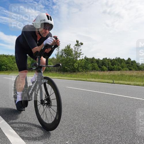 21.06.2026 - Viking Triathlon Michael Burmester http://msf.ph/oto/9865951 21.06.2026 11:21:09 Radfahren 7, 25, 283, 307, 342, 374, 380, 433, 433, 547, 575, 606, 667 meine-sportfotos.de