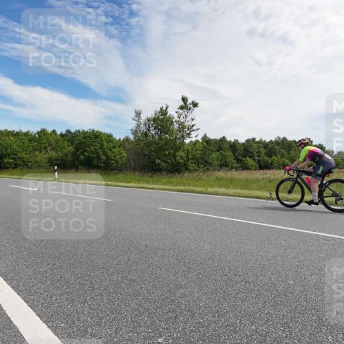 21.06.2026 - Viking Triathlon Michael Burmester http://msf.ph/oto/9865962 21.06.2026 11:21:31 Radfahren 24, 40, 43, 51, 76, 76, 82, 171, 203, 285, 298, 328, 365, 427, 433, 648 meine-sportfotos.de
