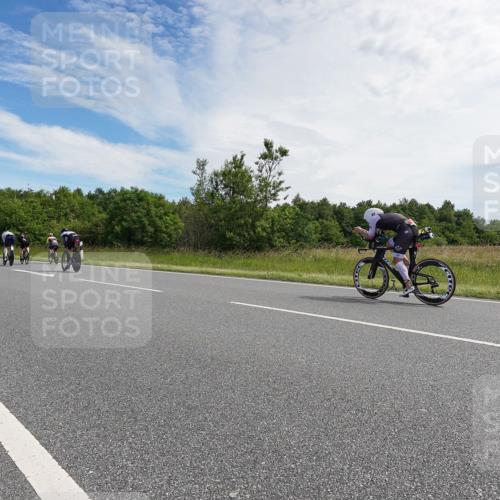 21.06.2026 - Viking Triathlon Michael Burmester http://msf.ph/oto/9865983 21.06.2026 11:21:33 Radfahren 24, 40, 43, 51, 76, 76, 82, 171, 203, 285, 298, 328, 365, 427, 640, 648 meine-sportfotos.de
