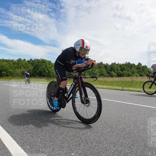 21.06.2026 - Viking Triathlon Michael Burmester http://msf.ph/oto/9865995 21.06.2026 11:21:45 Radfahren 24, 26, 40, 51, 76, 171, 203, 269, 298, 328, 640, 648 meine-sportfotos.de