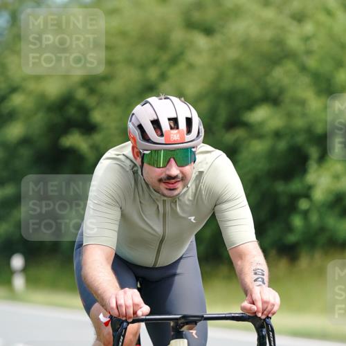 21.06.2026 - Viking Triathlon Michael Burmester http://msf.ph/oto/9865998 21.06.2026 12:03:01 Radfahren 17, 127, 271, 561, 644, 658 meine-sportfotos.de