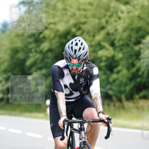 21.06.2026 - Viking Triathlon Michael Burmester http://msf.ph/oto/9866016 21.06.2026 12:03:17 Radfahren 65, 74, 102, 103, 161, 176, 238, 247, 257, 270, 270, 271, 271, 426, 565, 569, 606, 631 meine-sportfotos.de