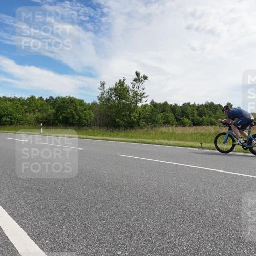 21.06.2026 - Viking Triathlon Michael Burmester http://msf.ph/oto/9866022 21.06.2026 11:22:04 Radfahren 26, 92, 178, 194, 205, 269, 603, 652 meine-sportfotos.de