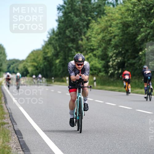21.06.2026 - Viking Triathlon Michael Burmester http://msf.ph/oto/9866048 21.06.2026 12:03:27 Radfahren 65, 66, 74, 102, 103, 161, 176, 194, 238, 247, 257, 270, 270, 271, 287, 331, 426, 463, 475, 565, 569, 606, 631 meine-sportfotos.de