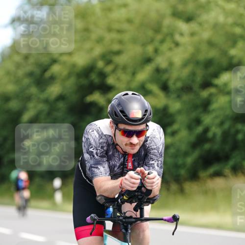 21.06.2026 - Viking Triathlon Michael Burmester http://msf.ph/oto/9866064 21.06.2026 12:03:28 Radfahren 65, 66, 74, 101, 102, 103, 161, 176, 194, 238, 247, 257, 261, 270, 270, 271, 287, 331, 426, 463, 475, 565, 569, 606, 631 meine-sportfotos.de