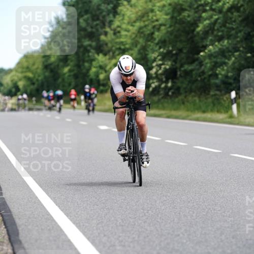 21.06.2026 - Viking Triathlon Michael Burmester http://msf.ph/oto/9866086 21.06.2026 12:03:36 Radfahren 66, 101, 176, 194, 247, 257, 261, 270, 271, 287, 331, 426, 463, 475, 565, 606 meine-sportfotos.de