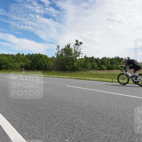 21.06.2026 - Viking Triathlon Michael Burmester http://msf.ph/oto/9866103 21.06.2026 11:23:36 Radfahren 8, 90, 97, 118, 407, 443, 538, 556, 557, 566, 622 meine-sportfotos.de