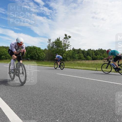21.06.2026 - Viking Triathlon Michael Burmester http://msf.ph/oto/9866136 21.06.2026 11:23:52 Radfahren 5, 31, 97, 219, 244, 371, 407, 441, 455, 538, 557, 566, 622, 643 meine-sportfotos.de