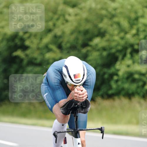 21.06.2026 - Viking Triathlon Michael Burmester http://msf.ph/oto/9866149 21.06.2026 12:04:31 Radfahren 73, 75, 78, 78, 96, 126, 172, 214, 252, 613, 613, 659, 659, 665 meine-sportfotos.de
