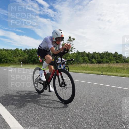 21.06.2026 - Viking Triathlon Michael Burmester http://msf.ph/oto/9866159 21.06.2026 11:24:15 Radfahren 16, 46, 53, 142, 214, 226, 239, 362, 364, 508 meine-sportfotos.de