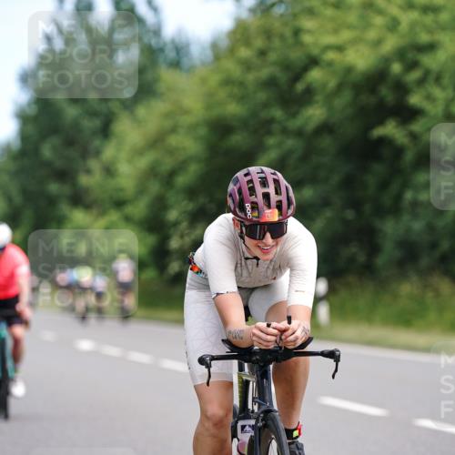 21.06.2026 - Viking Triathlon Michael Burmester http://msf.ph/oto/9866167 21.06.2026 12:04:34 Radfahren 73, 75, 78, 126, 172, 252, 613, 642, 659, 659, 665 meine-sportfotos.de