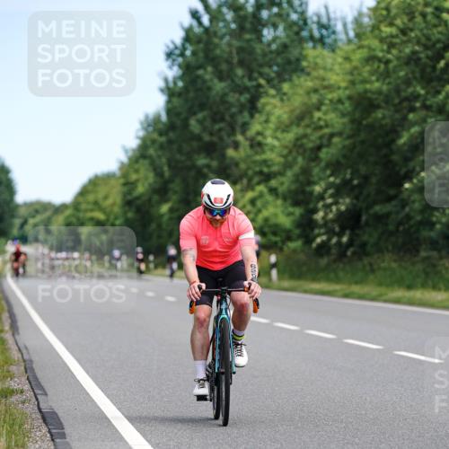 21.06.2026 - Viking Triathlon Michael Burmester http://msf.ph/oto/9866173 21.06.2026 12:04:35 Radfahren 73, 75, 78, 126, 172, 252, 613, 642, 659, 659, 665 meine-sportfotos.de