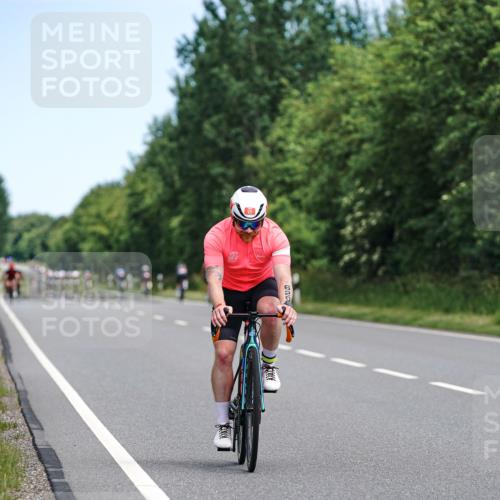 21.06.2026 - Viking Triathlon Michael Burmester http://msf.ph/oto/9866176 21.06.2026 12:04:35 Radfahren 73, 75, 78, 126, 172, 252, 613, 642, 659, 659, 665 meine-sportfotos.de