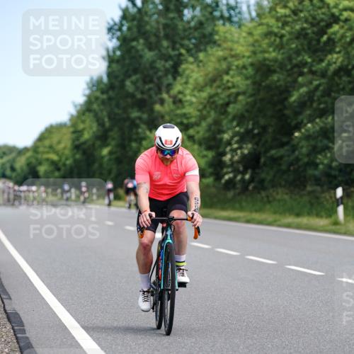 21.06.2026 - Viking Triathlon Michael Burmester http://msf.ph/oto/9866182 21.06.2026 12:04:35 Radfahren 73, 75, 78, 126, 172, 252, 613, 642, 659, 659, 665 meine-sportfotos.de