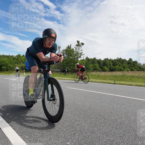 21.06.2026 - Viking Triathlon Michael Burmester http://msf.ph/oto/9866184 21.06.2026 11:24:24 Radfahren 16, 53, 89, 142, 182, 214, 226, 239, 362, 364, 424, 490 meine-sportfotos.de