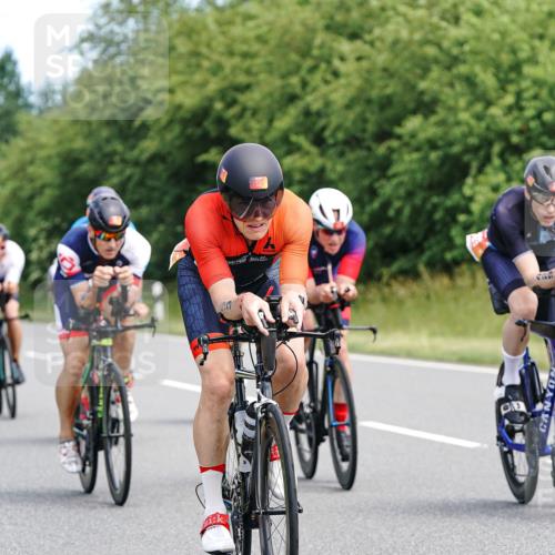 21.06.2026 - Viking Triathlon Michael Burmester http://msf.ph/oto/9866266 21.06.2026 12:05:31 Radfahren 16, 41, 53, 56, 86, 94, 132, 136, 165, 189, 198, 219, 239, 256, 289, 304, 364, 382, 407, 429, 442, 456, 474, 546, 571, 634, 668 meine-sportfotos.de