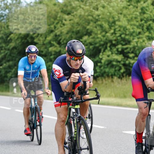 21.06.2026 - Viking Triathlon Michael Burmester http://msf.ph/oto/9866275 21.06.2026 12:05:32 Radfahren 16, 41, 53, 56, 86, 94, 132, 136, 165, 189, 198, 219, 239, 256, 289, 304, 364, 382, 407, 429, 442, 456, 474, 546, 571, 634, 668 meine-sportfotos.de