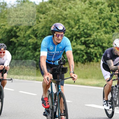 21.06.2026 - Viking Triathlon Michael Burmester http://msf.ph/oto/9866279 21.06.2026 12:05:32 Radfahren 16, 41, 53, 56, 86, 94, 132, 136, 165, 189, 198, 219, 239, 256, 289, 304, 364, 382, 407, 429, 442, 456, 474, 546, 571, 634, 668 meine-sportfotos.de