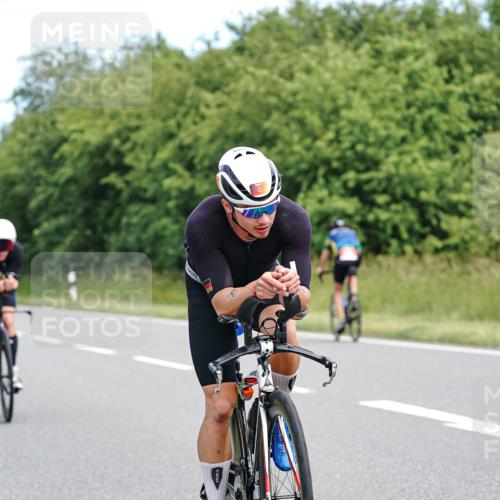 21.06.2026 - Viking Triathlon Michael Burmester http://msf.ph/oto/9866286 21.06.2026 12:05:33 Radfahren 16, 41, 53, 56, 86, 94, 132, 136, 165, 189, 198, 219, 239, 256, 289, 304, 364, 382, 407, 429, 442, 456, 546, 571, 634, 668, 670 meine-sportfotos.de