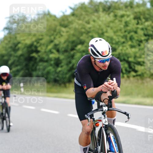 21.06.2026 - Viking Triathlon Michael Burmester http://msf.ph/oto/9866289 21.06.2026 12:05:34 Radfahren 16, 41, 53, 56, 86, 94, 132, 136, 165, 189, 198, 219, 239, 256, 282, 289, 304, 364, 382, 407, 429, 442, 456, 546, 571, 634, 668, 670 meine-sportfotos.de
