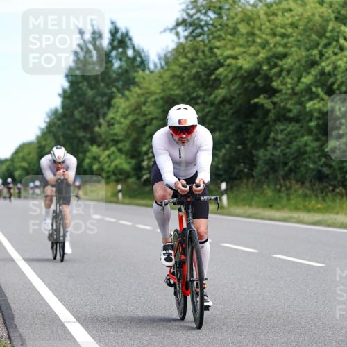 21.06.2026 - Viking Triathlon Michael Burmester http://msf.ph/oto/9866355 21.06.2026 12:05:47 Radfahren 16, 56, 58, 165, 256, 282, 289, 382, 546, 625, 670 meine-sportfotos.de
