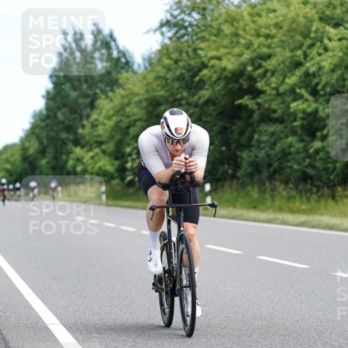 21.06.2026 - Viking Triathlon Michael Burmester http://msf.ph/oto/9866364 21.06.2026 12:05:48 Radfahren 16, 26, 56, 58, 165, 256, 282, 289, 382, 546, 625, 670 meine-sportfotos.de