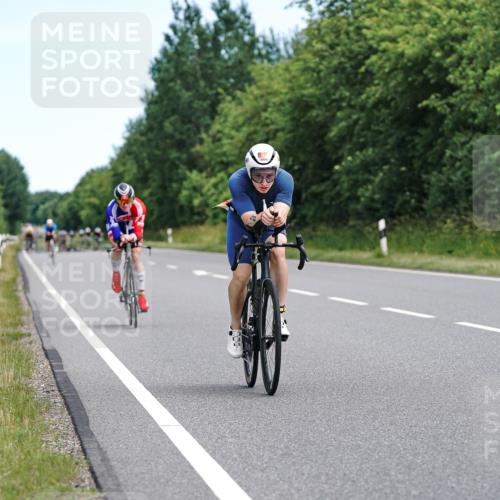 21.06.2026 - Viking Triathlon Michael Burmester http://msf.ph/oto/9866368 21.06.2026 12:05:58 Radfahren 26, 38, 58, 282, 289, 532, 625, 670 meine-sportfotos.de