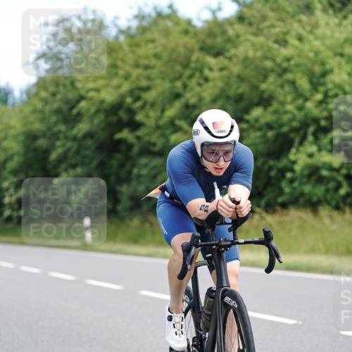21.06.2026 - Viking Triathlon Michael Burmester http://msf.ph/oto/9866372 21.06.2026 12:05:58 Radfahren 26, 38, 58, 282, 289, 532, 625, 670 meine-sportfotos.de