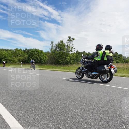 21.06.2026 - Viking Triathlon Michael Burmester http://msf.ph/oto/9866376 21.06.2026 11:26:30 Radfahren 77, 99, 133, 141, 429, 442, 462, 546, 560 meine-sportfotos.de