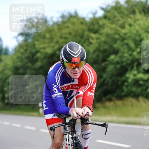 21.06.2026 - Viking Triathlon Michael Burmester http://msf.ph/oto/9866377 21.06.2026 12:06:00 Radfahren 26, 38, 58, 282, 532, 625, 670 meine-sportfotos.de